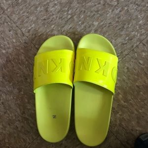 Dkny slides